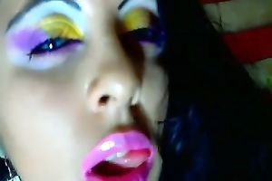 I am an experienced livecam model and I never fail to put on a wonderful show