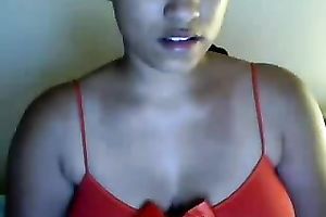 Curvy skank flashes her pantoons and hirsute slit for the livecam