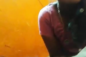 Indian slut lets her paramour fuck her in missionary position