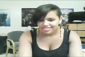 Alluring cam charmer takes off her brassiere to expose her well-matured bazookas