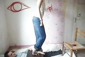 My buddy lets a French hottie rub his dick with her feet