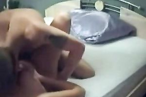 My slender slutwife enhoys my hard 10-Pounder imapling her pink cunt