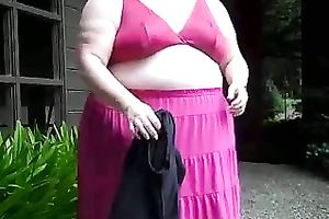 My corpulent girl shows her large scones and rock hard cum-hole for the livecam outdoors