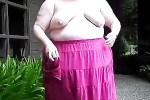 My corpulent girl shows her large scones and rock hard cum-hole for the livecam outdoors