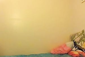 Pretty dilettante cheating wife plays with her bald slit in web camera solo scene