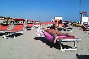 Effortlessly seductive nympho with divine ass caught my attention