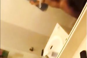 Exposing my slim body for the livecam in the bath