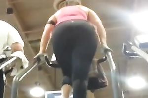 Amazingly sexy sweetheart with large luscious a-hole can't live without stair climber machine