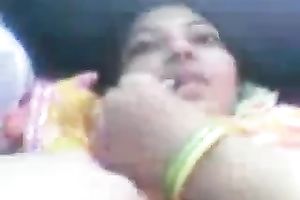 Watch me rubbing my Indian GF's marangos in homemade POV movie scene