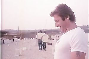 Awesome oral stimulation from hawt and slutty playgirl on the beach