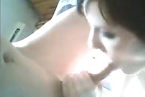 Morning oral-sex POV action with a cute short-haired babe