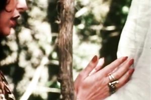 Raven haired dumpy tramp sucks long bonker outdoors