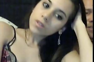 Hot Mexican sweetheart gets lascivious on cam with her boyfriend