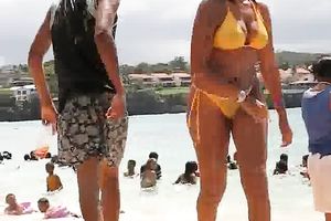 This greatly curvy hottie in yellow bikini definitely caught my attention