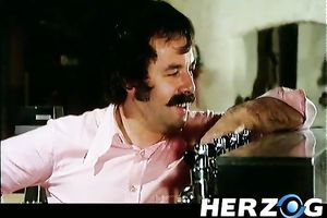 Sexy blond pecker exposed in the kitchen bonks herself with rolling pin