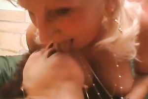 Two aged hoes get their cookies gangbanged unfathomable in FFM video