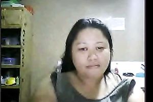 Filipina plump brunette hair woman on livecam str8 out of shower