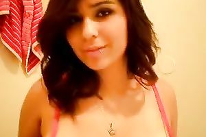 Insanely hawt cam model with overweight arse puts on a great show for me