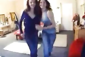 I did not await such an astonishing striptease show on webcam