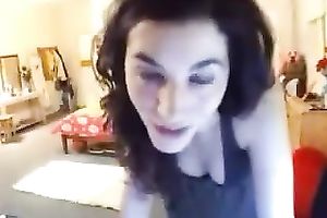 I did not await such an astonishing striptease show on webcam