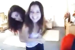 I did not await such an astonishing striptease show on webcam