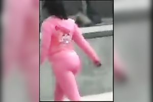 Collection of hawt booties walking down the streets each day