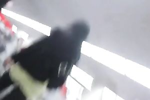 Another martyr of the shoe camera in the subway