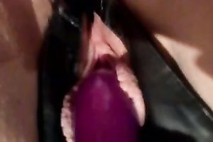 Homemade solo with me, drilling my fur pie with a sex-toy