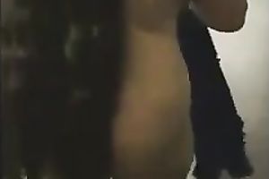 Chubby long-haired white wife demonstrates her body for the webcam