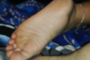Homemade foot fetish solo with my older husband exposingh her feet