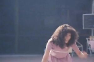 Horny masseur is having an unforgettable 3some with 2 bimbos