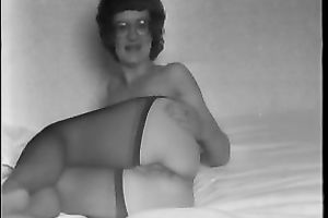 From behind nobody thinks that babe is a older non-professional white lady