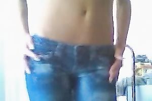 Hot chat model with a consummate body puts on a great striptease show for me