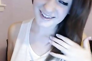 American wench demonstrates her astounding love bubbles and gazoo for the livecam