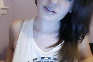 American wench demonstrates her astounding love bubbles and gazoo for the livecam