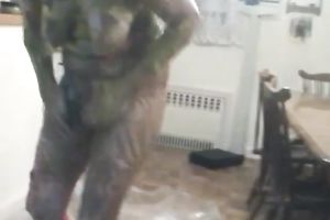 Amateur hoe Marie plays with paints in homemade solo