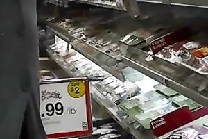 Amateur hawt fat amateur wife accidentally flashed her billibongs in the supermarket