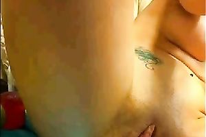 People go crazy when they watch me stuffing my snatch with a can on cam