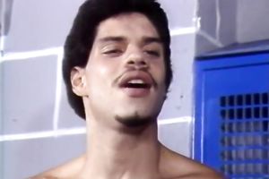 Bunch of horny men invaded taut kitty of brunette sex pot