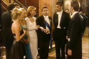 Prince loved to group sex 2 perverted and hawt blond honeys