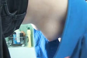 My dark brown GF flashes her scoops whilst cleaning the bathtub