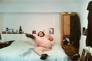 Dirty and chunky aged dilettante bitch wears no pants