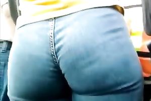 Chick with killer butt acquires caught on my hidden camera