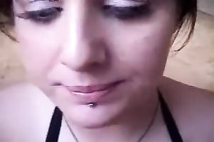 My red-haired girlfriend just can't live without giving head on camera