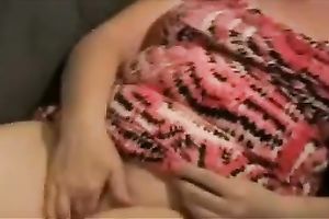 My bulky golden-haired playgirl fingers her bawdy cleft in homemade movie scene