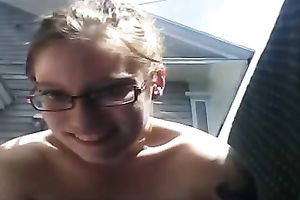 Demonstrating my tight holes for the livecam outdoors