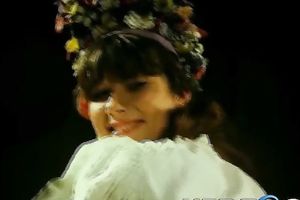 The cavaliers are willing to serve the sex desires of their princess