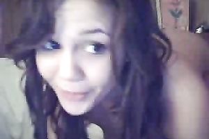 Flirty and playful web camera models puts on a priceless show for me