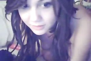 Flirty and playful web camera models puts on a priceless show for me