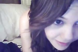 Flirty and playful web camera models puts on a priceless show for me